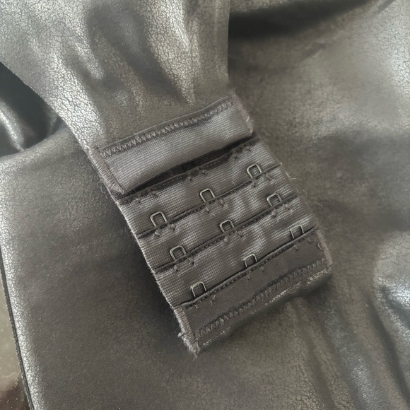 Knix Paypaya Black Box Thong Bodysuit Leather Shiny Size XL New - Picture 12 of 15